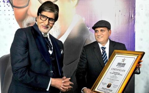 Mr. Santosh Shukla, President & CEO, World Book of Records with Amitabh Bachchan