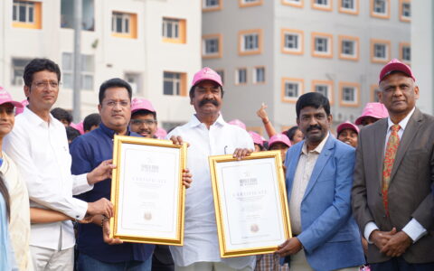 Human chain in the shape of a cancer awareness ribbon with over 10,000 students pledging against tobacco included in World Book of Records