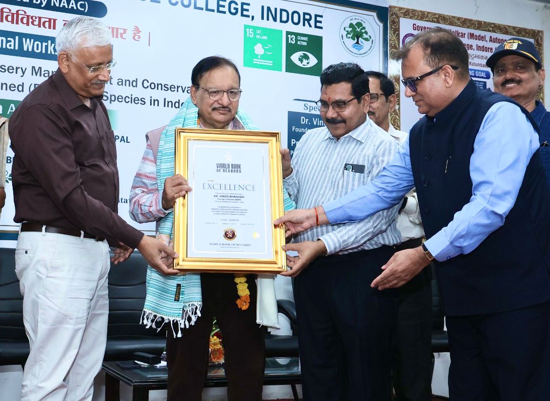 Dr. Vinod Bhandari Honored by World Book of Records for Excellence in Healthcare